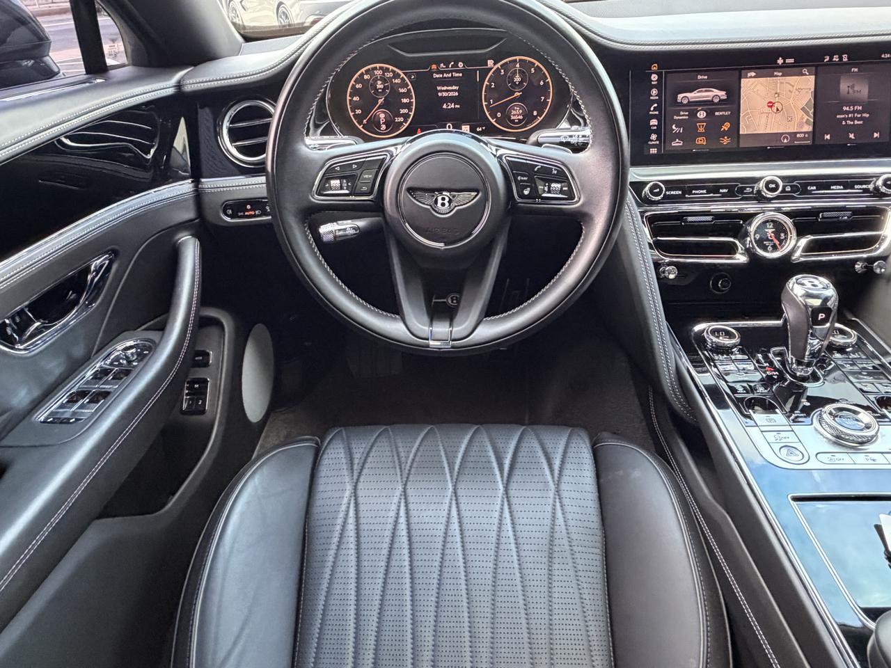 Bentley Flying Spur V8 Sedan 2021