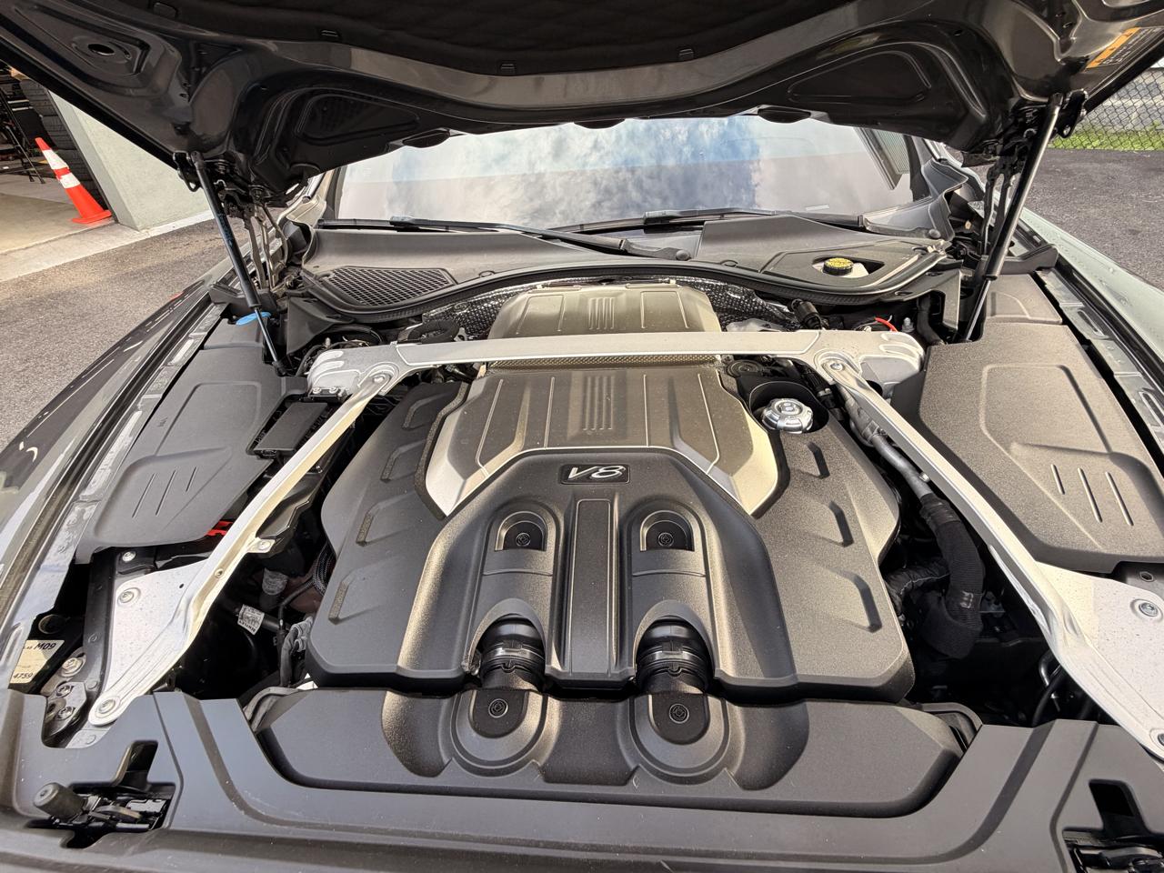 Bentley Flying Spur V8 Sedan 2021