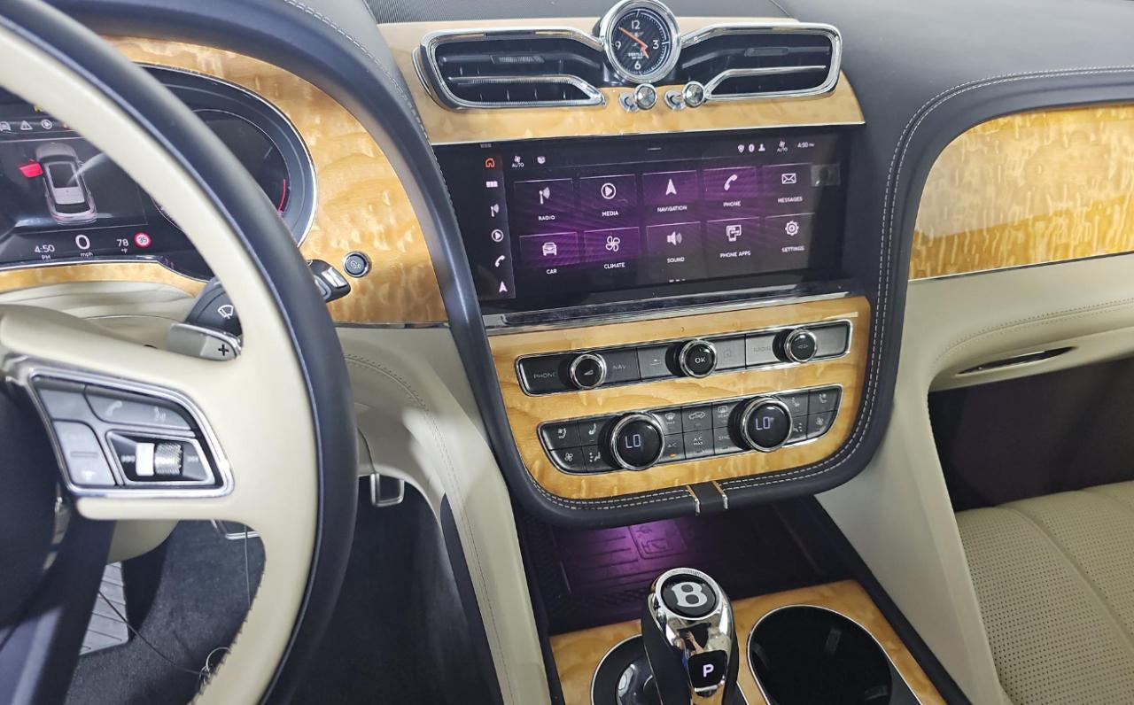 Bentley Bentayga V8 AWD 2021
