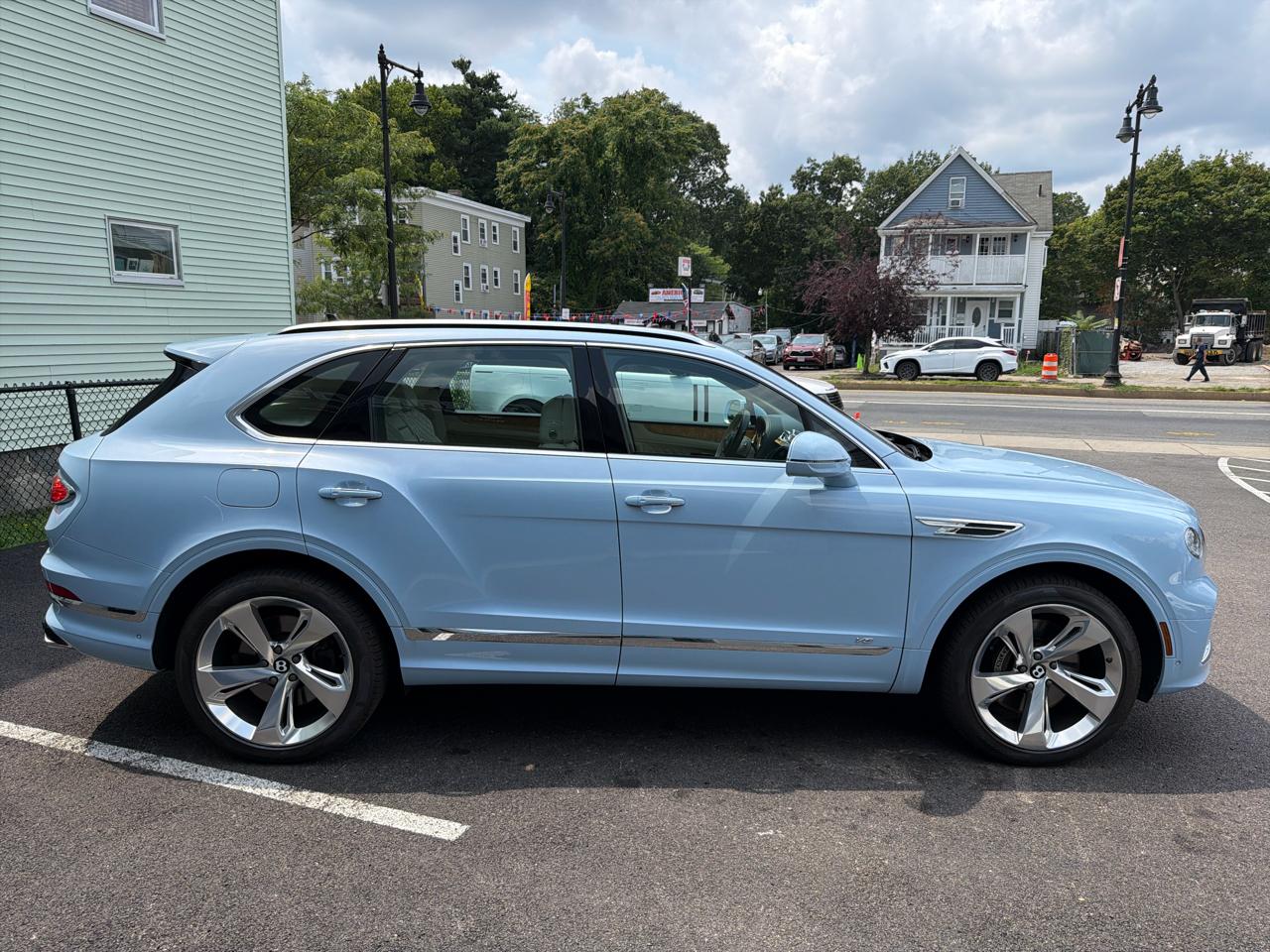 Bentley Bentayga V8 AWD 2021