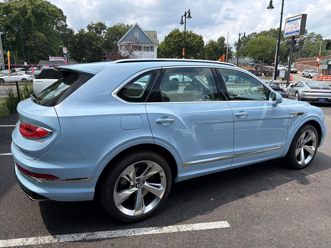 Bentley Bentayga V8 AWD 2021