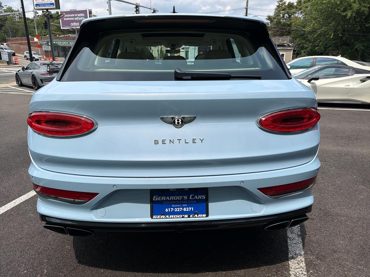 Bentley Bentayga V8 AWD 2021