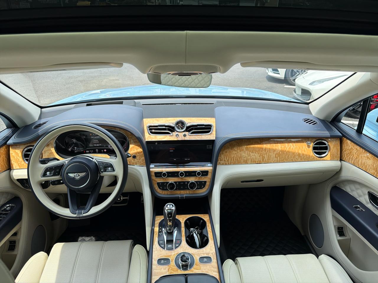 Bentley Bentayga V8 AWD 2021