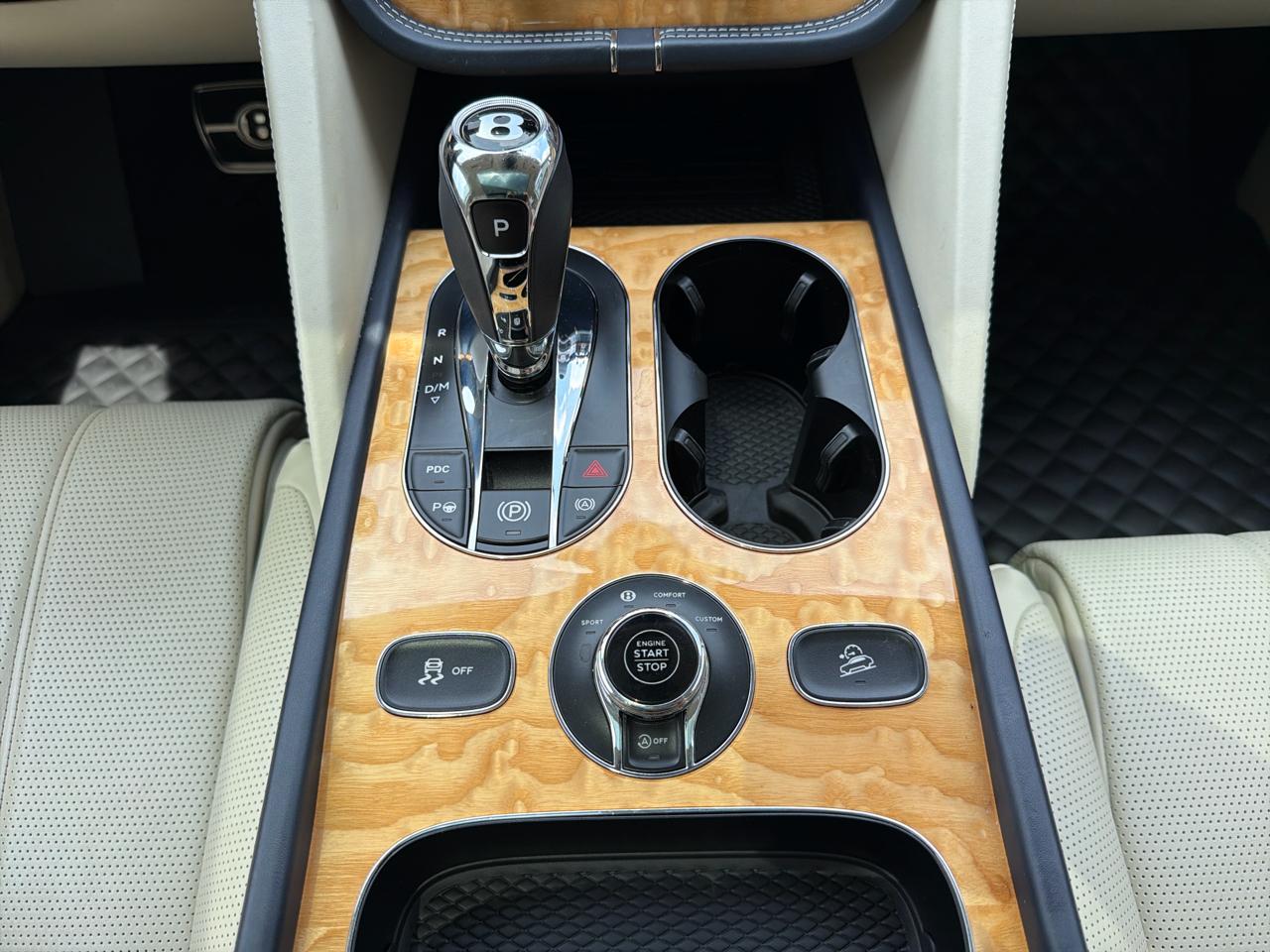 Bentley Bentayga V8 AWD 2021