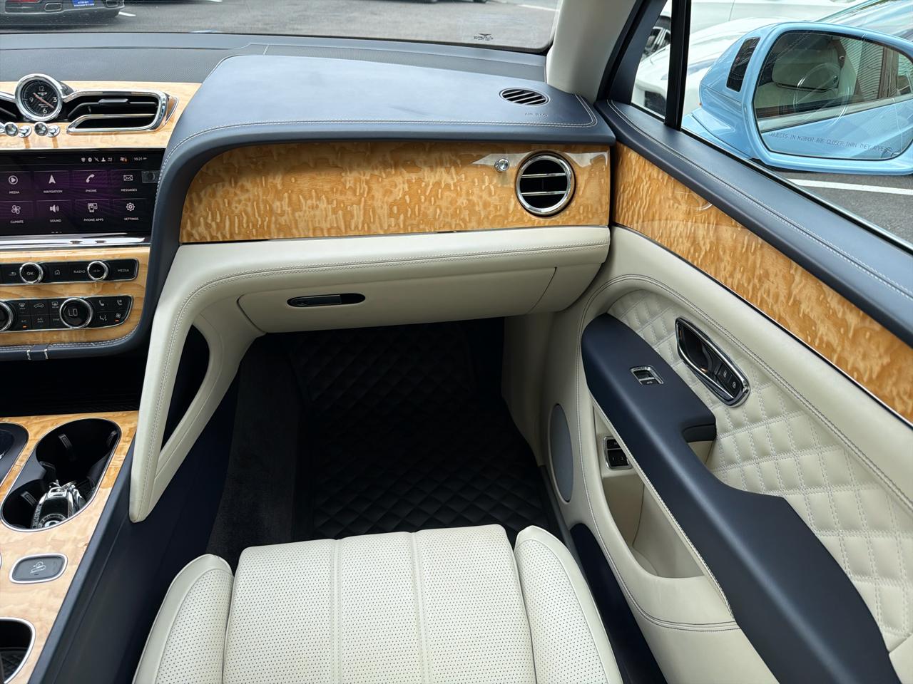 Bentley Bentayga V8 AWD 2021