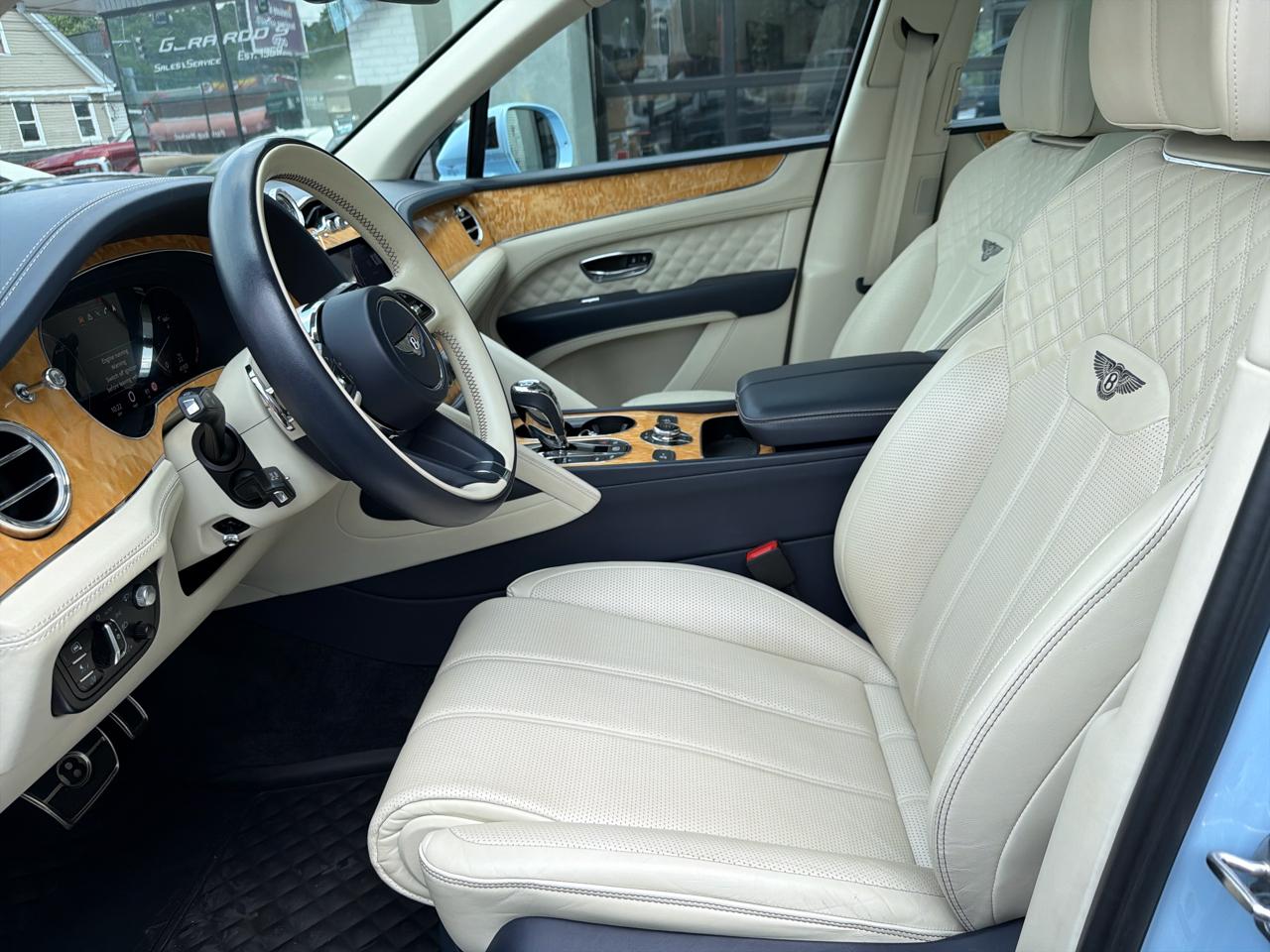 Bentley Bentayga V8 AWD 2021