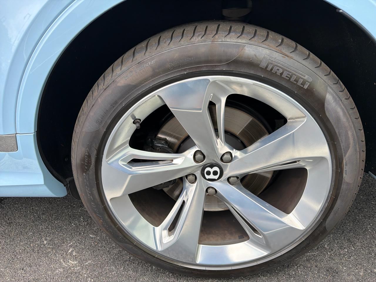 Bentley Bentayga V8 AWD 2021
