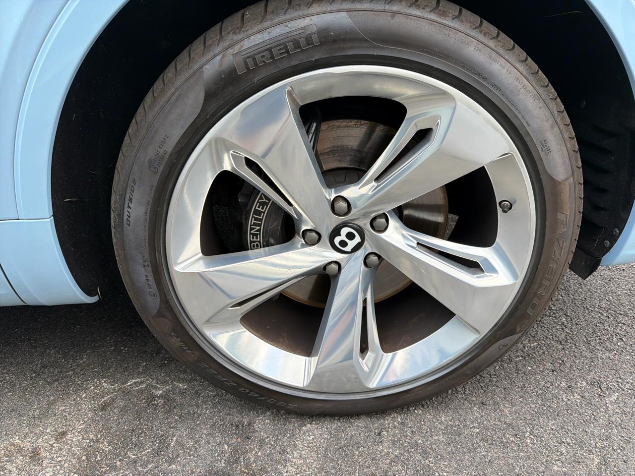 Bentley Bentayga V8 AWD 2021