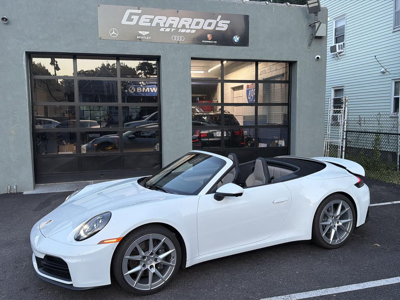 Porsche 911 Carrera Cabriolet 2025