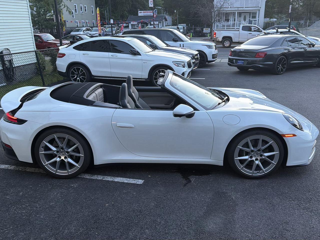 Porsche 911 Carrera Cabriolet 2025