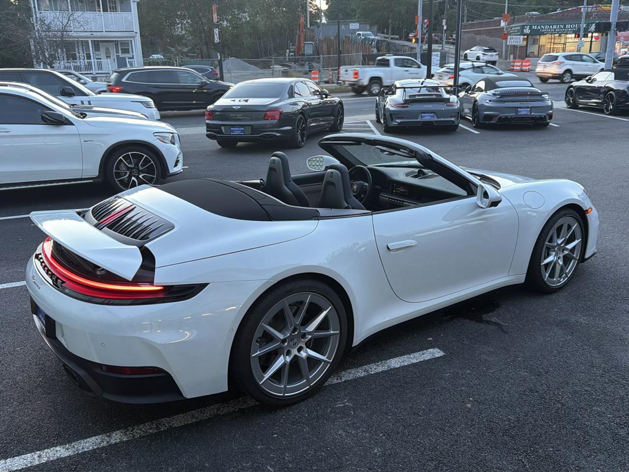 Porsche 911 Carrera Cabriolet 2025