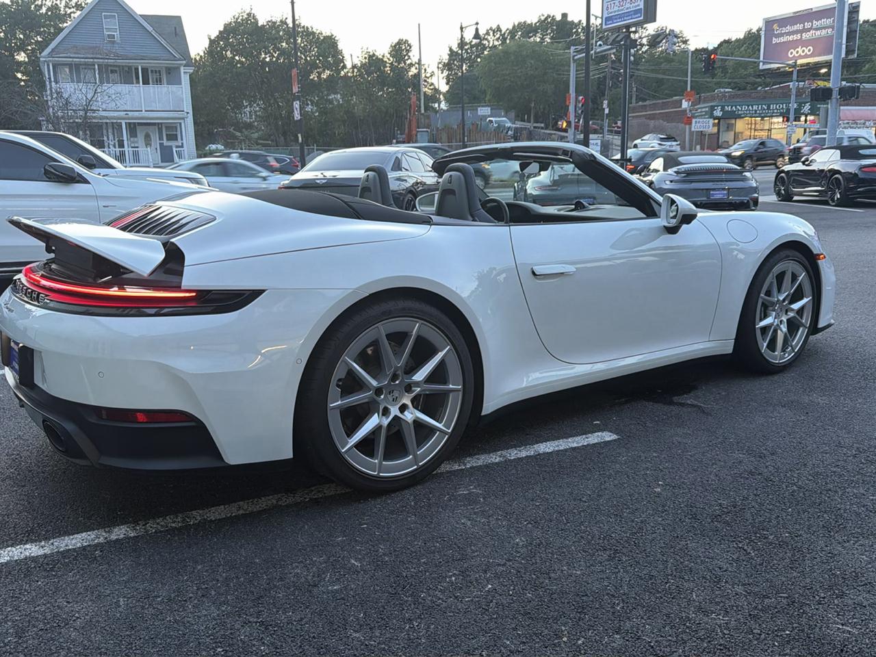 Porsche 911 Carrera Cabriolet 2025
