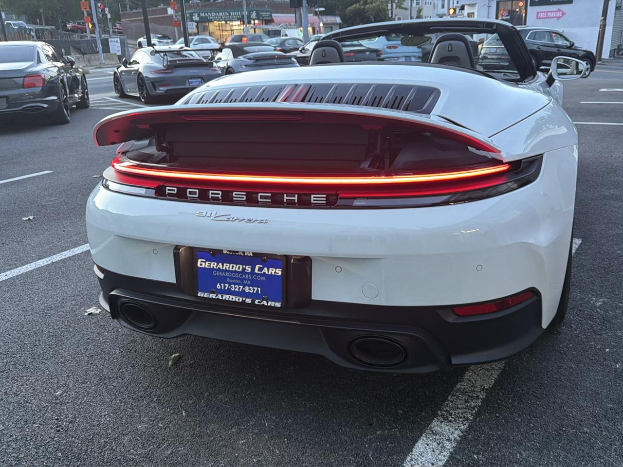 Porsche 911 Carrera Cabriolet 2025