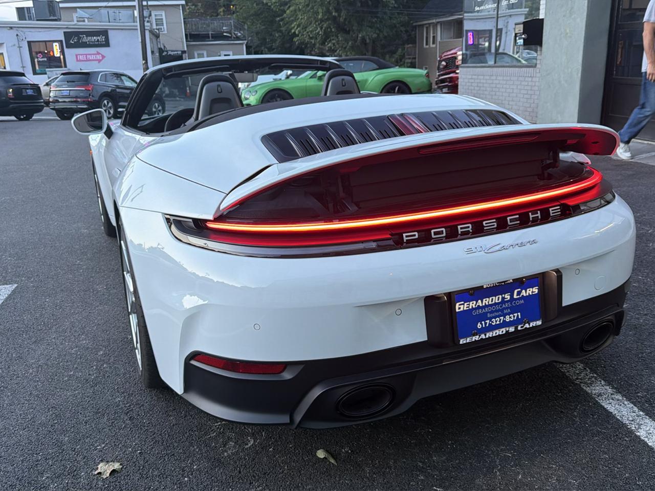Porsche 911 Carrera Cabriolet 2025