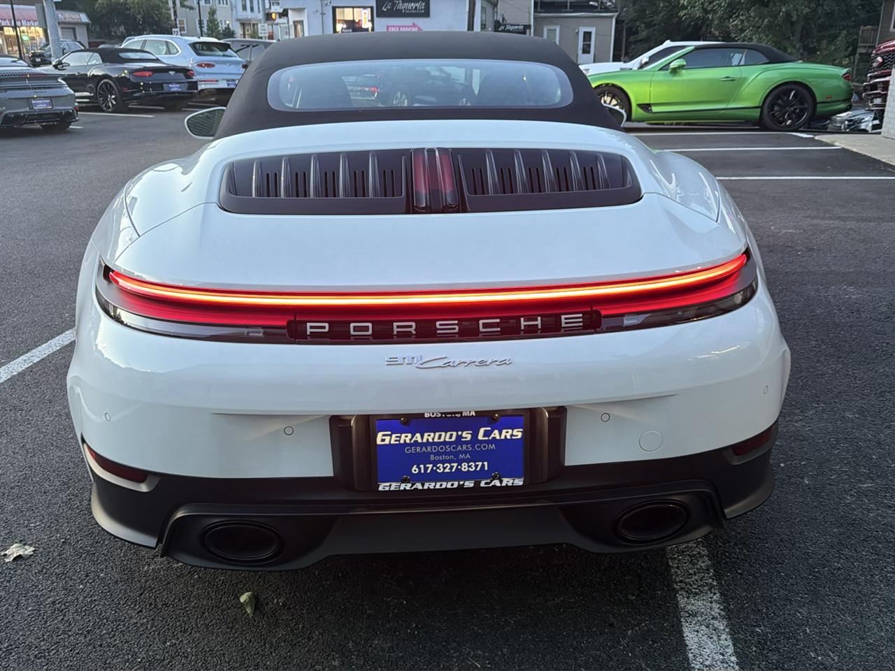 Porsche 911 Carrera Cabriolet 2025