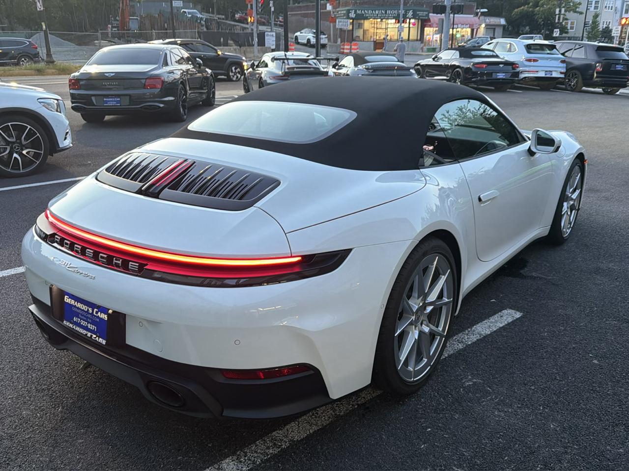 Porsche 911 Carrera Cabriolet 2025