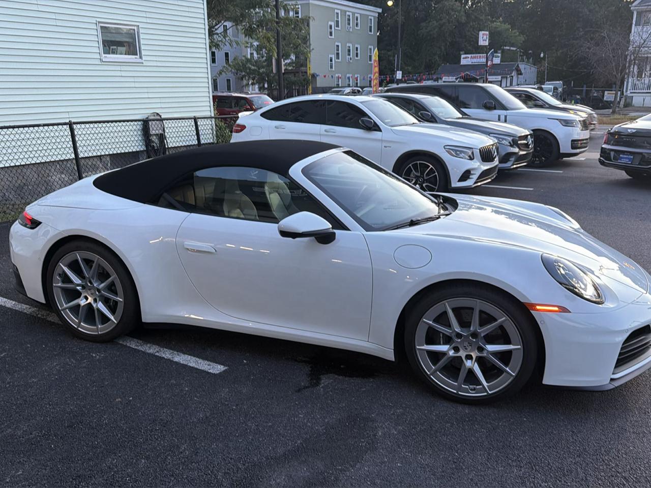 Porsche 911 Carrera Cabriolet 2025