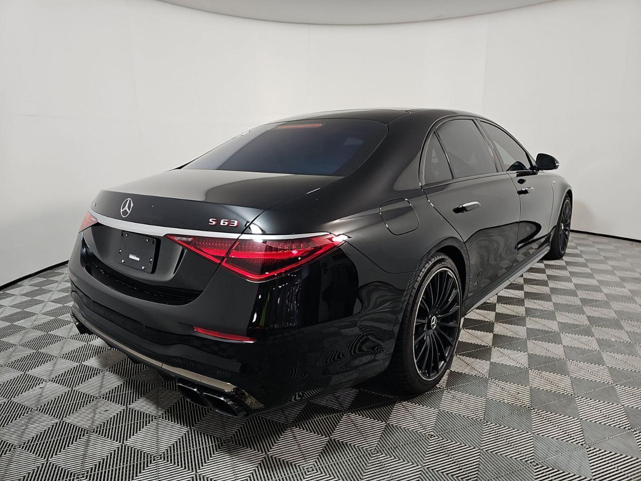 Mercedes-Benz S-Class AMG S 63 E 4MATIC Sedan 2025