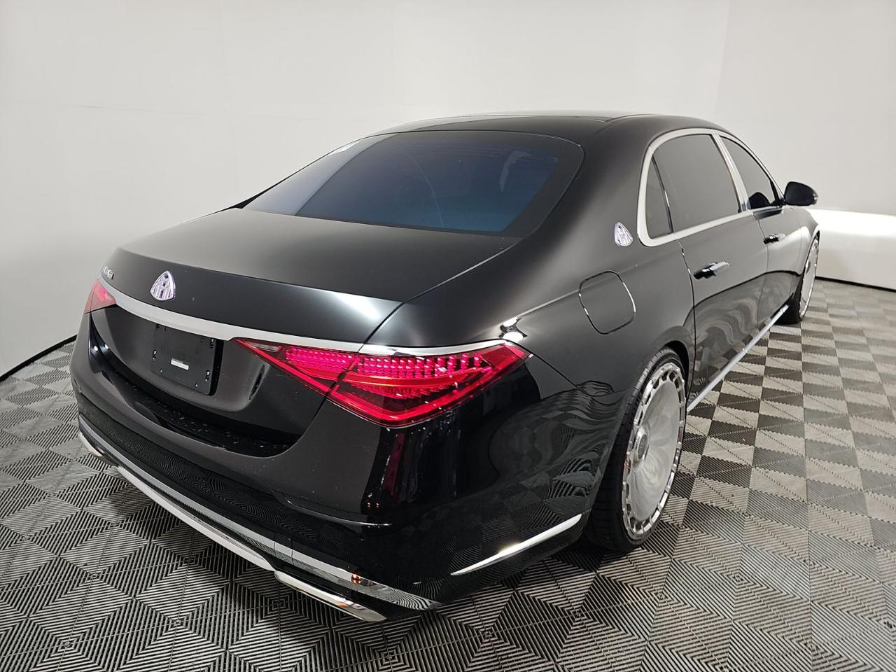 Mercedes-Benz S-Class Maybach S 580 4MATIC Sedan 2024