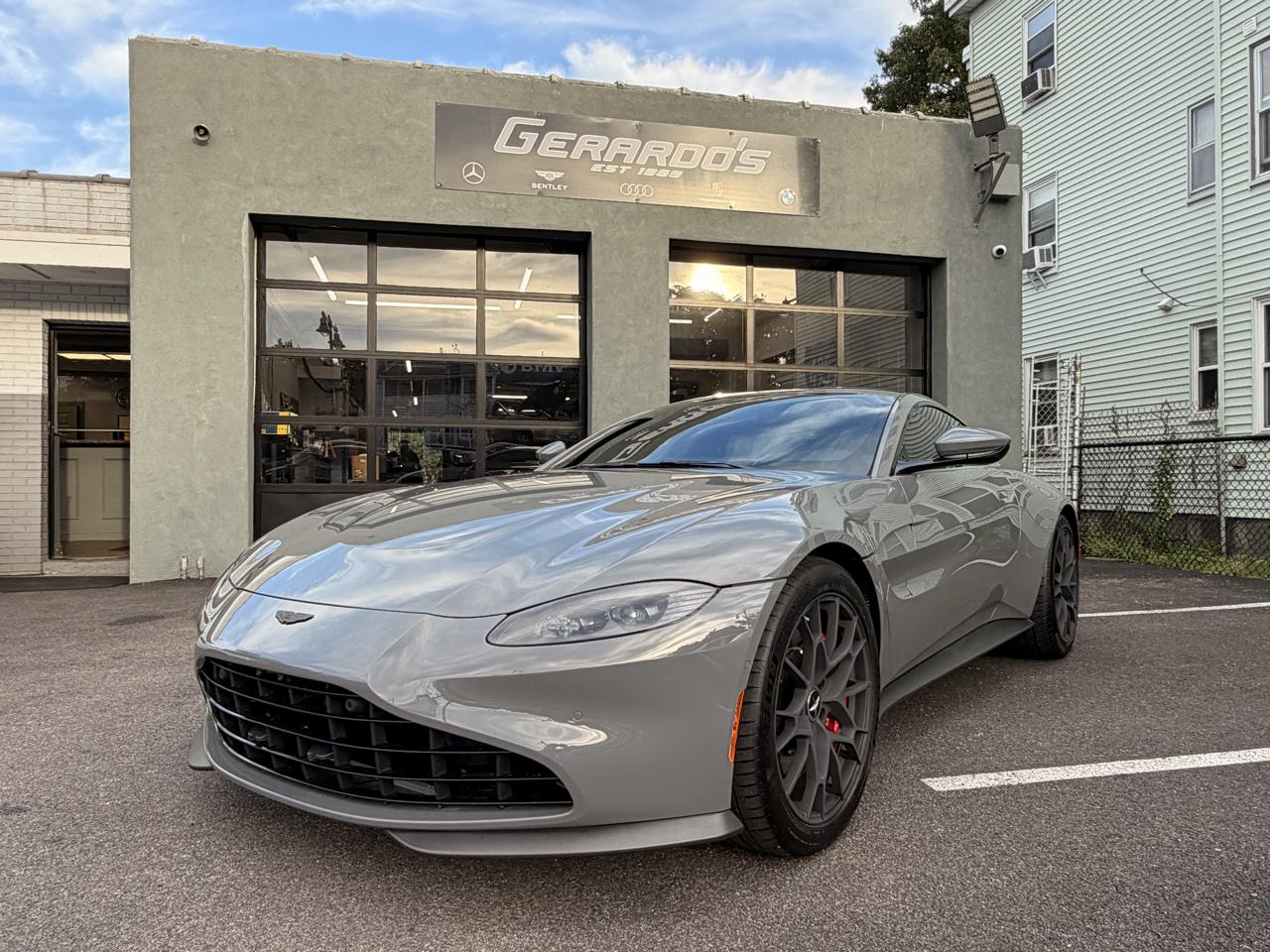 Aston Martin Vantage Coupe 2022