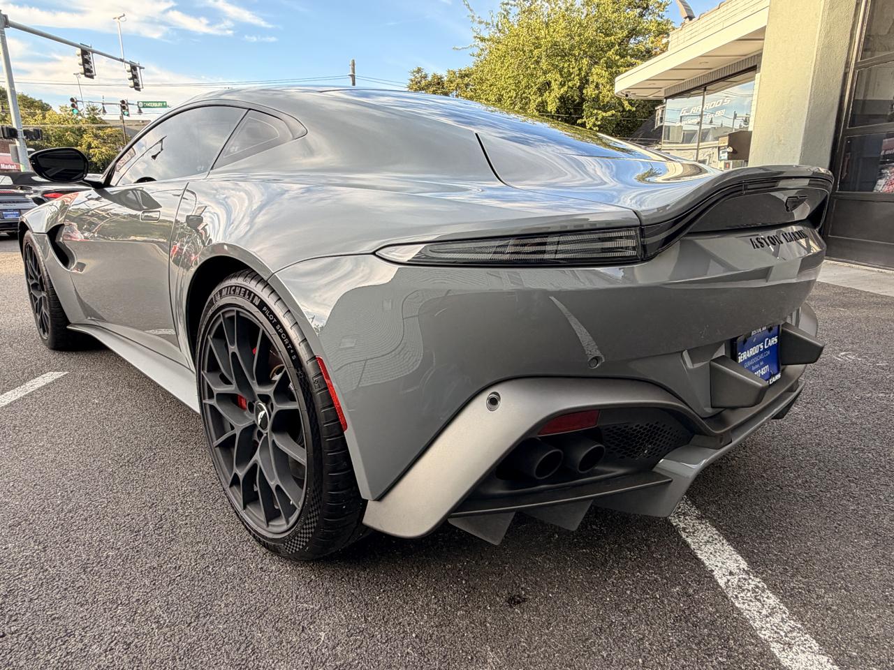 Aston Martin Vantage Coupe 2022