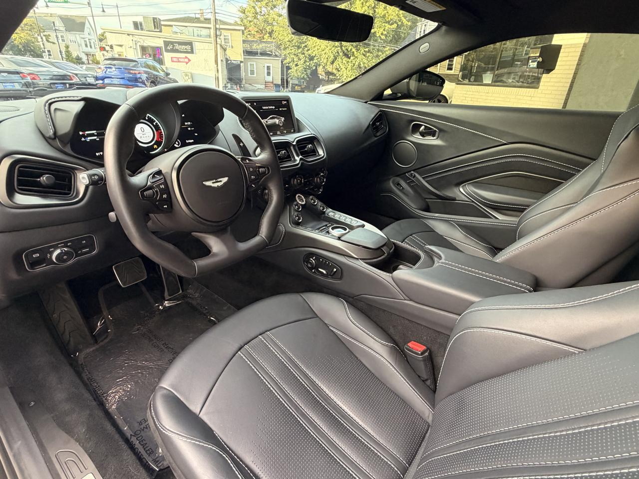 Aston Martin Vantage Coupe 2022