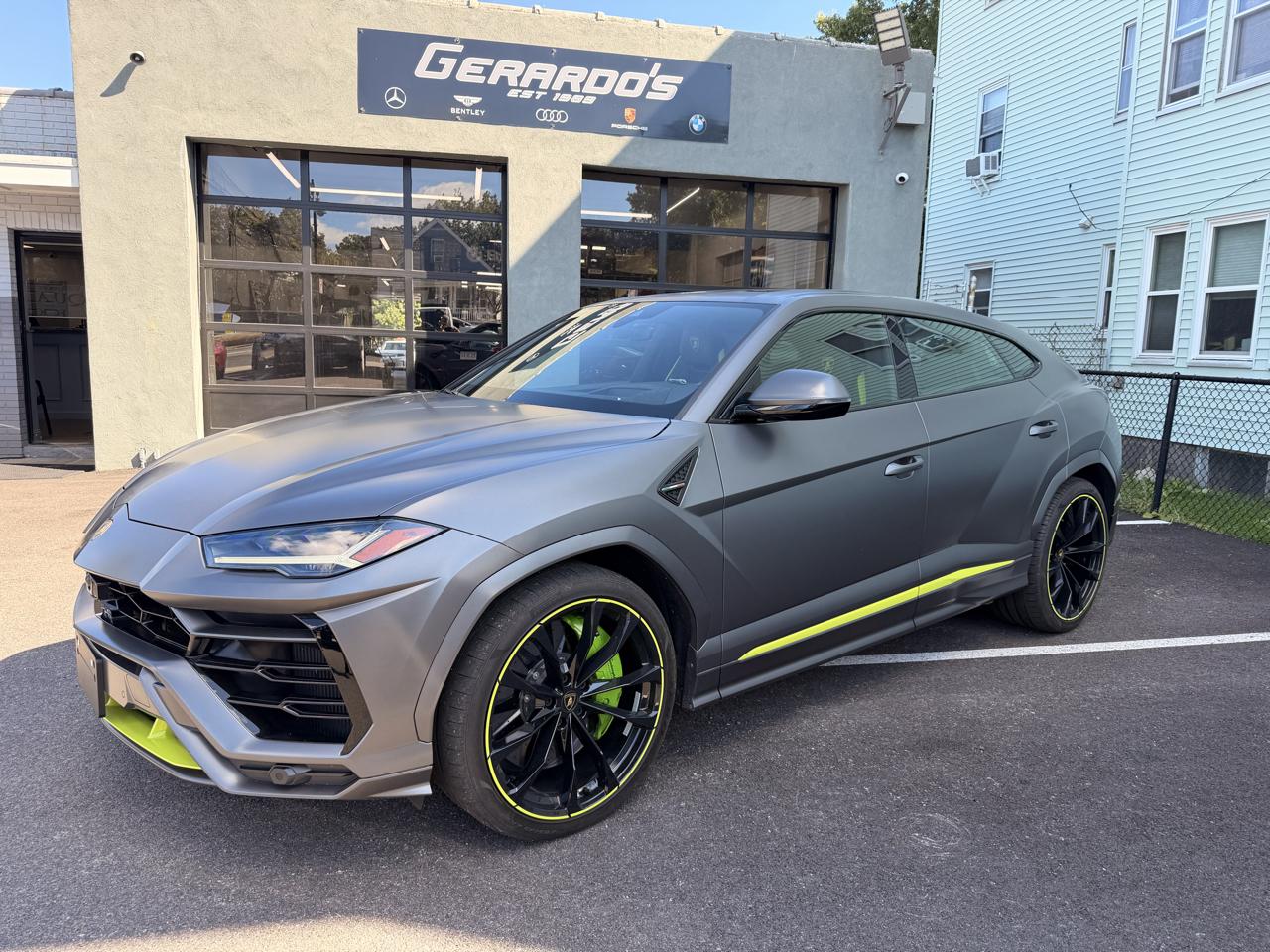 Lamborghini Urus AWD 2022