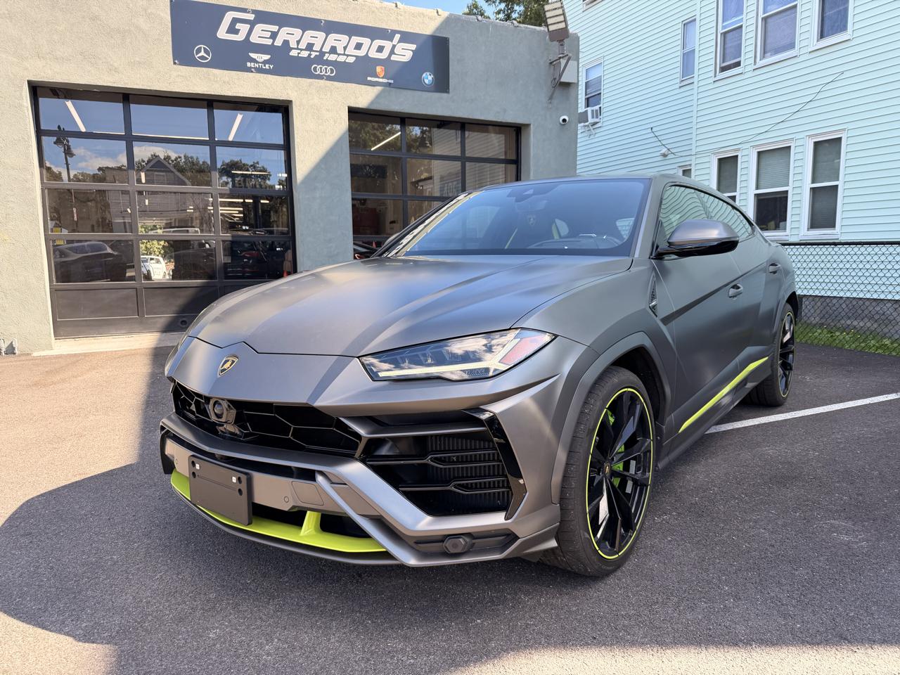 Lamborghini Urus AWD 2022