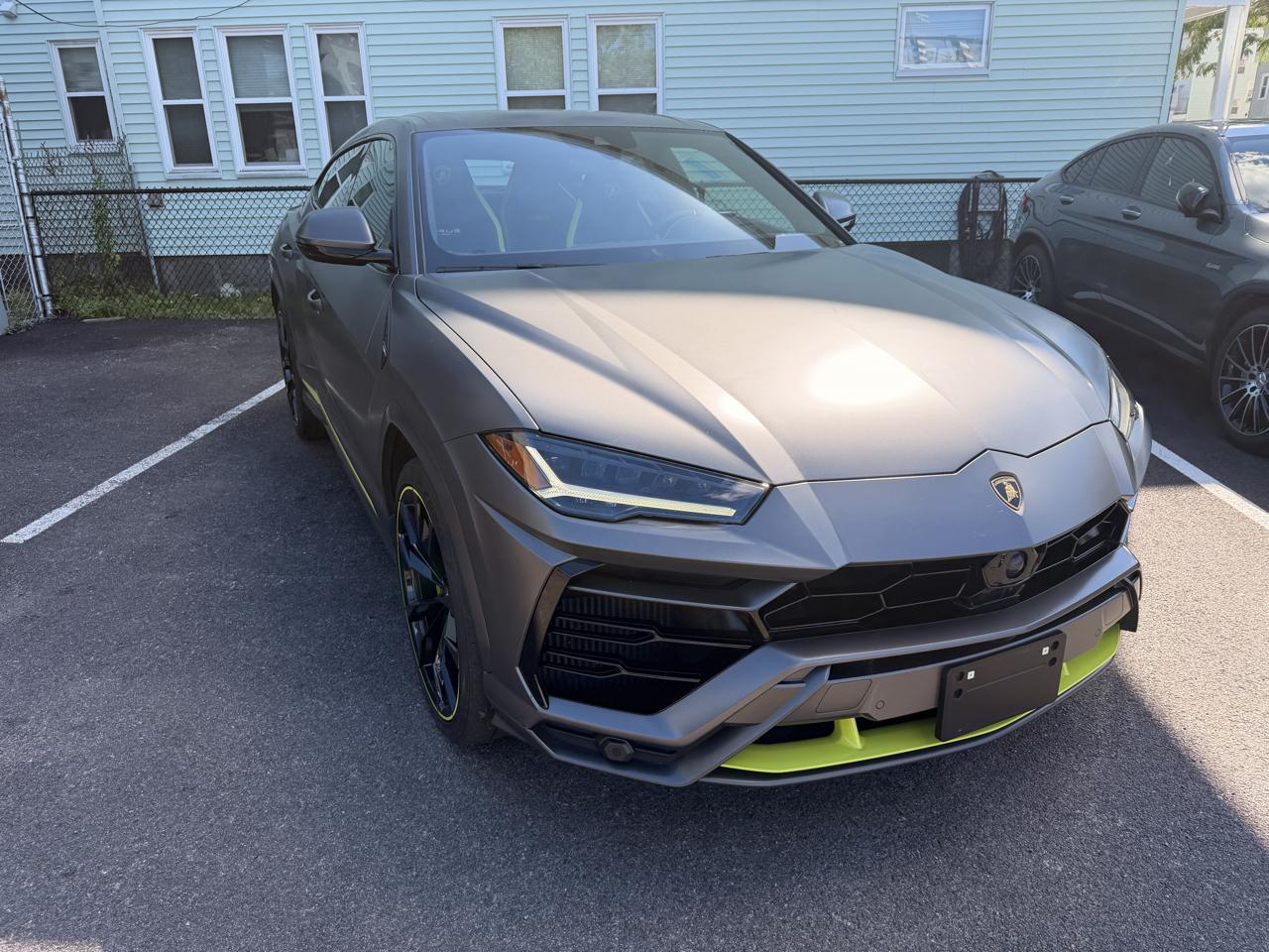 Lamborghini Urus AWD 2022