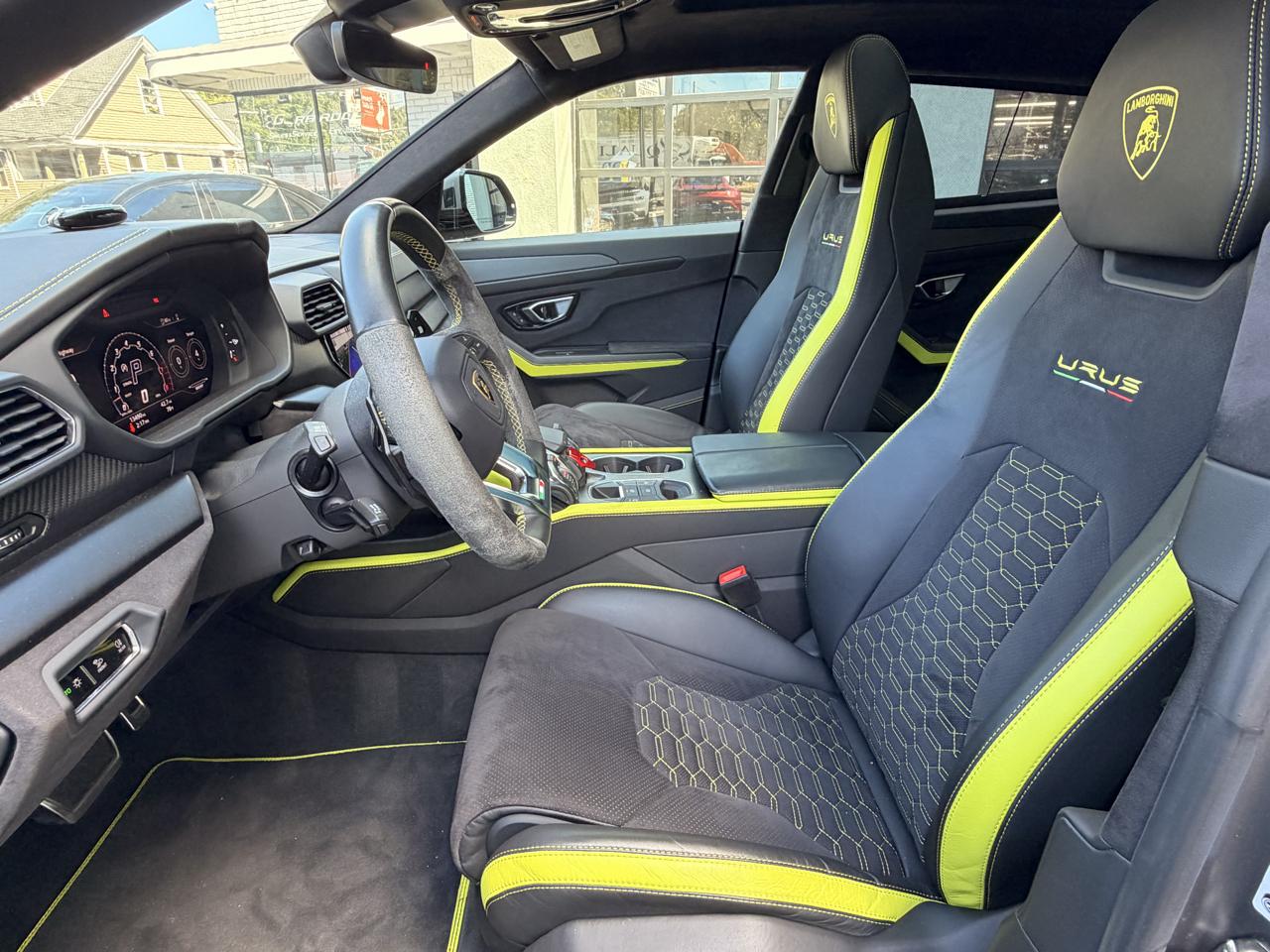 Lamborghini Urus AWD 2022