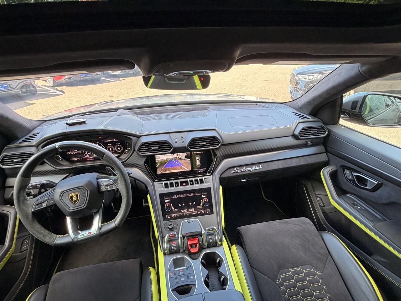 Lamborghini Urus AWD 2022