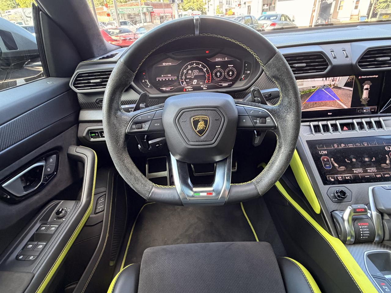 Lamborghini Urus AWD 2022