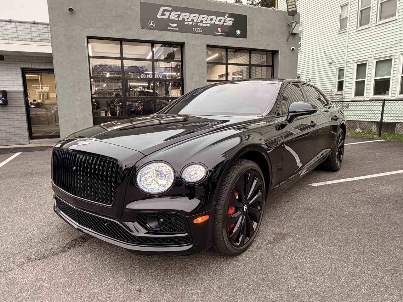 Bentley Flying Spur V8 Sedan 2022