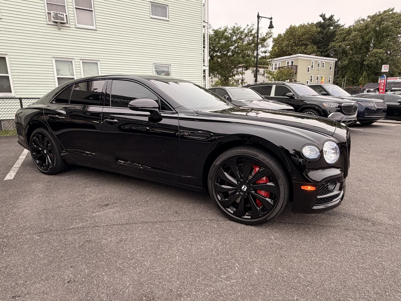 Bentley Flying Spur V8 Sedan 2022