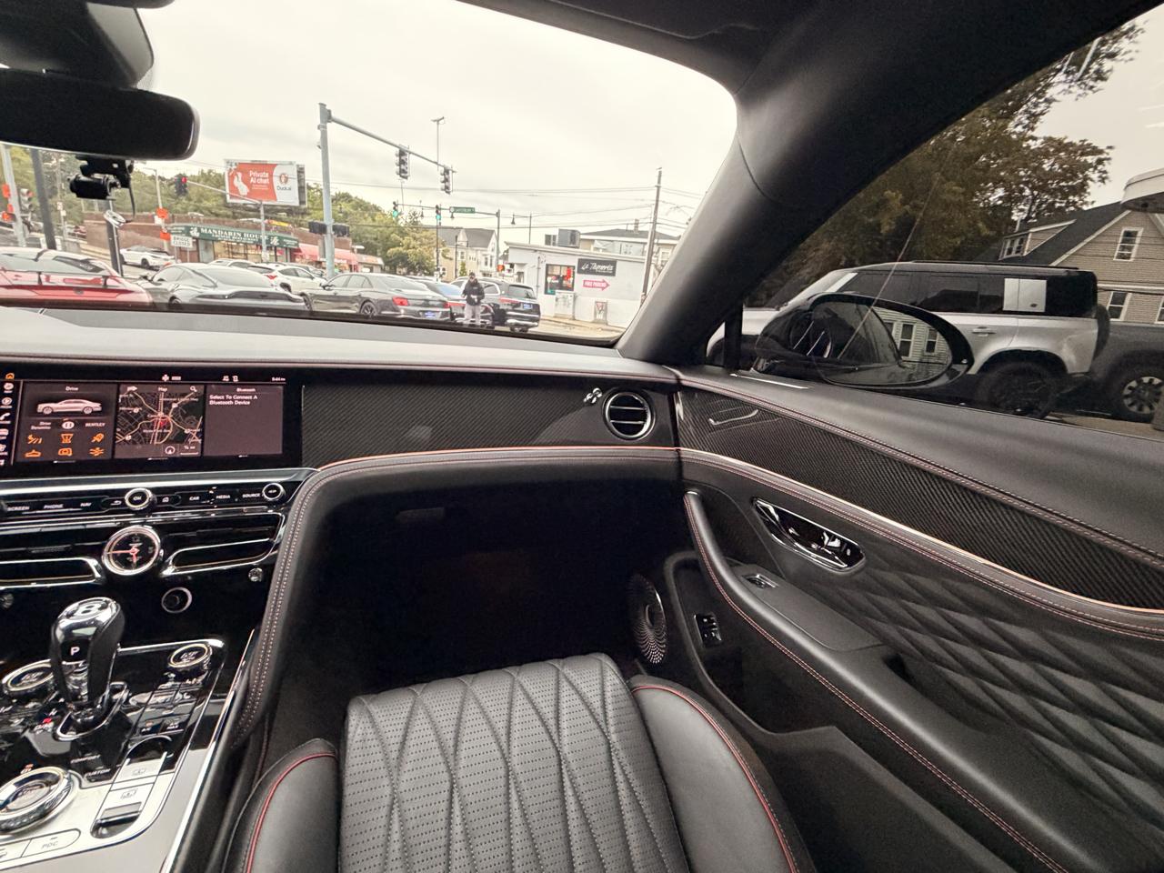 Bentley Flying Spur V8 Sedan 2022