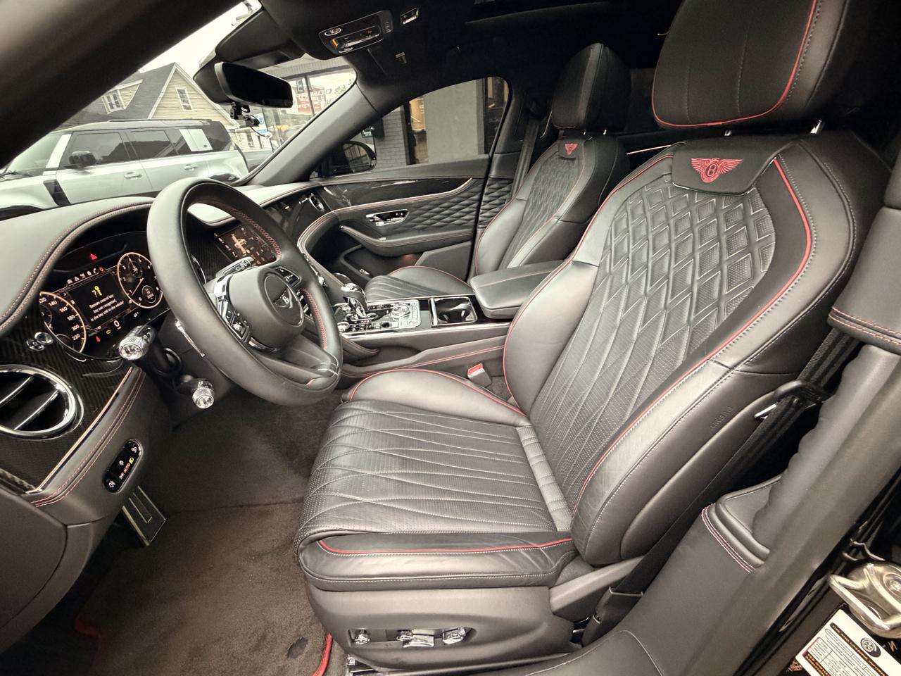 Bentley Flying Spur V8 Sedan 2022