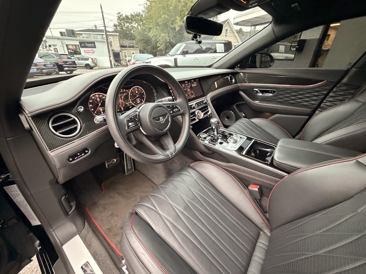 Bentley Flying Spur V8 Sedan 2022