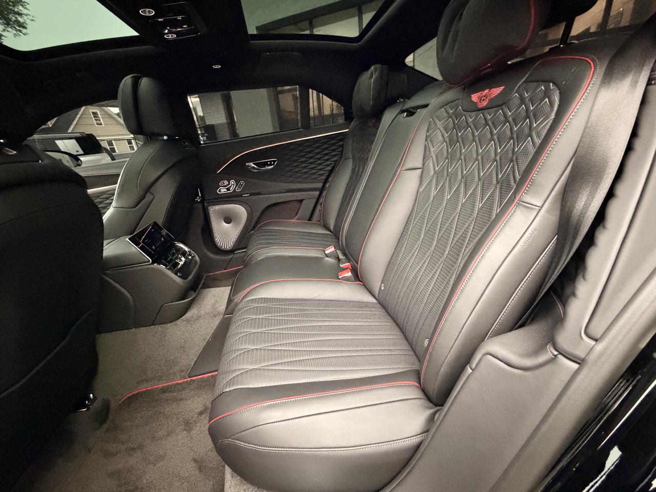 Bentley Flying Spur V8 Sedan 2022