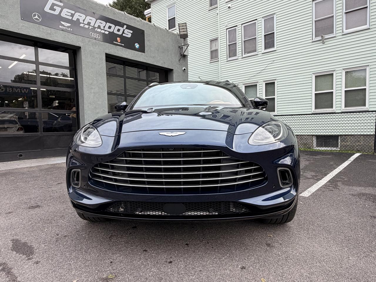 Aston Martin DBX AWD 2021