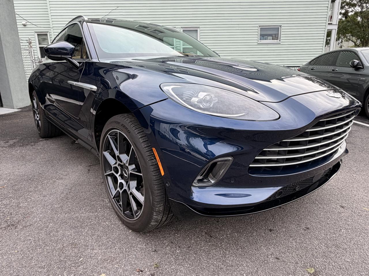 Aston Martin DBX AWD 2021