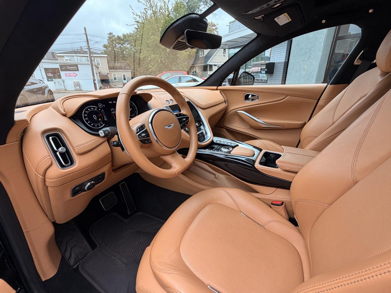 Aston Martin DBX AWD 2021