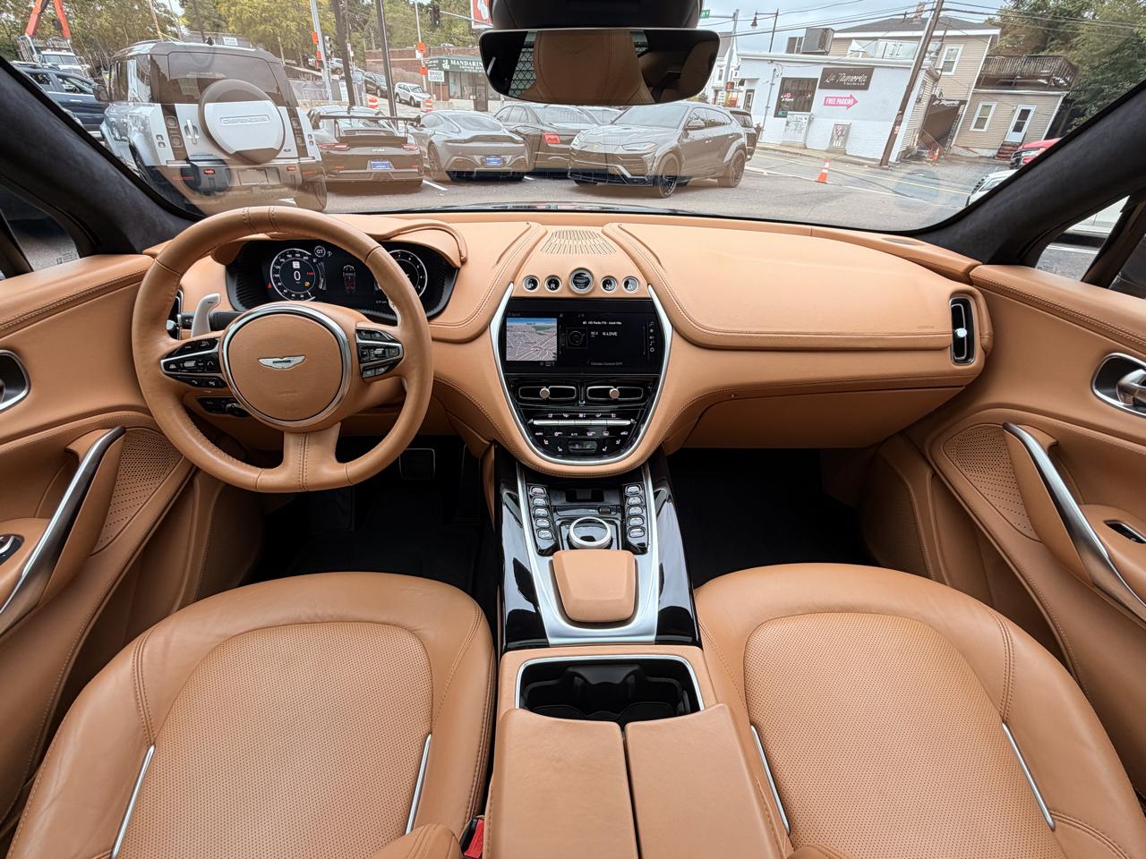 Aston Martin DBX AWD 2021