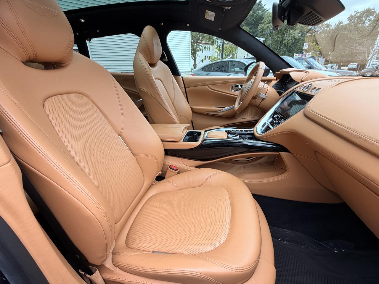 Aston Martin DBX AWD 2021