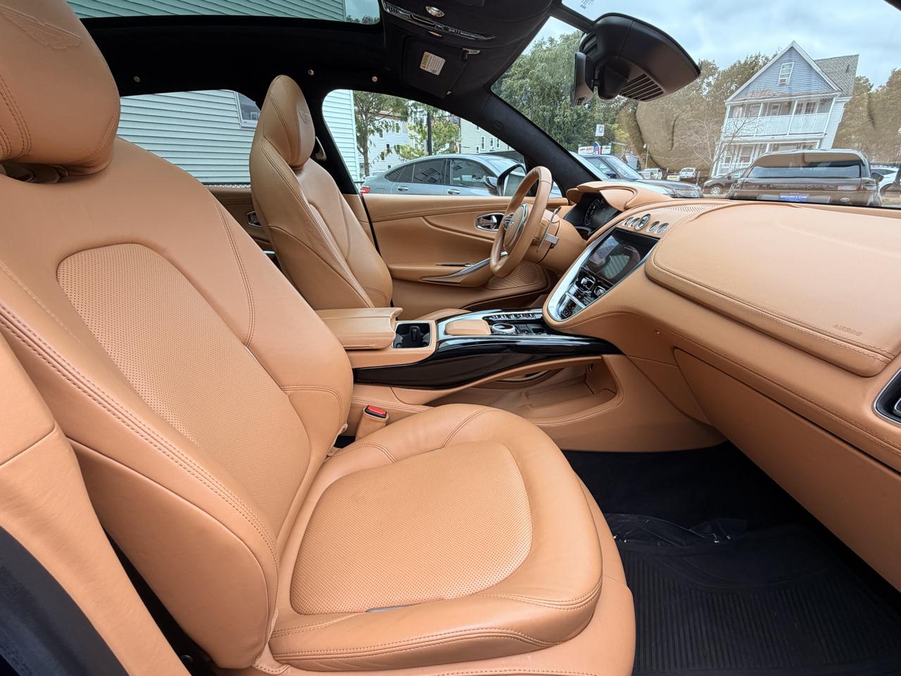Aston Martin DBX AWD 2021