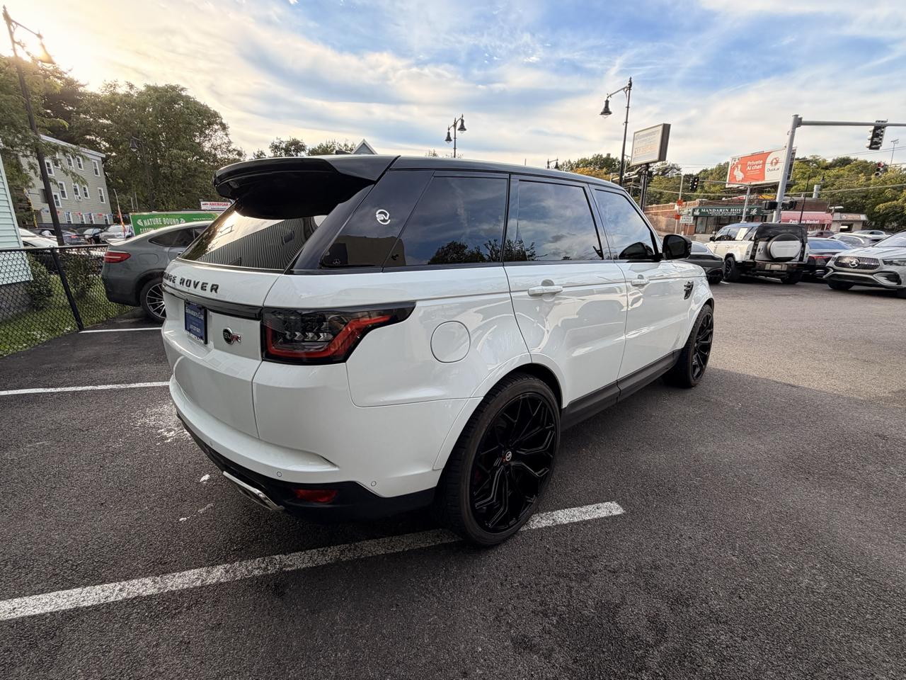 Land Rover Range Rover Sport V8 Supercharged SVR 2022