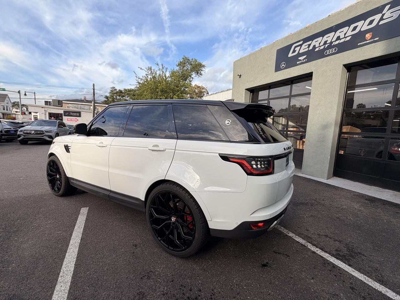 Land Rover Range Rover Sport V8 Supercharged SVR 2022