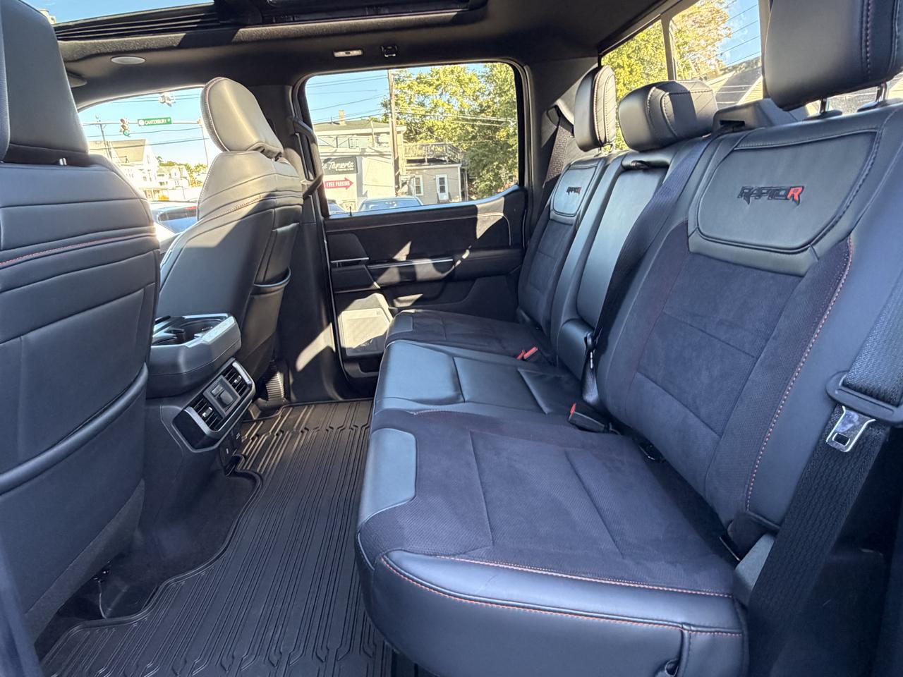 Ford F-150  2025