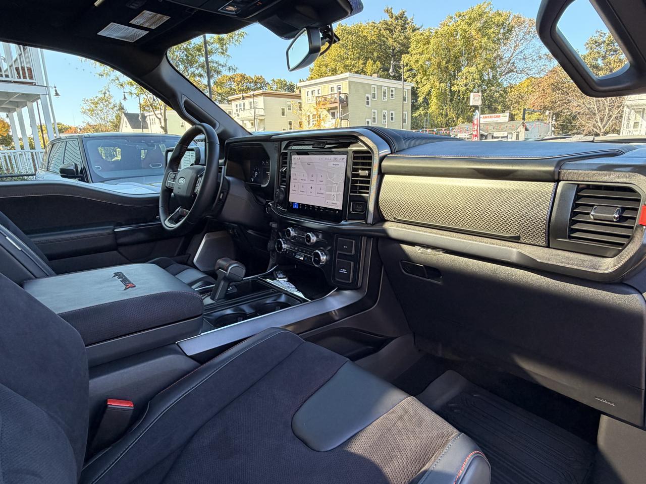 Ford F-150  2025