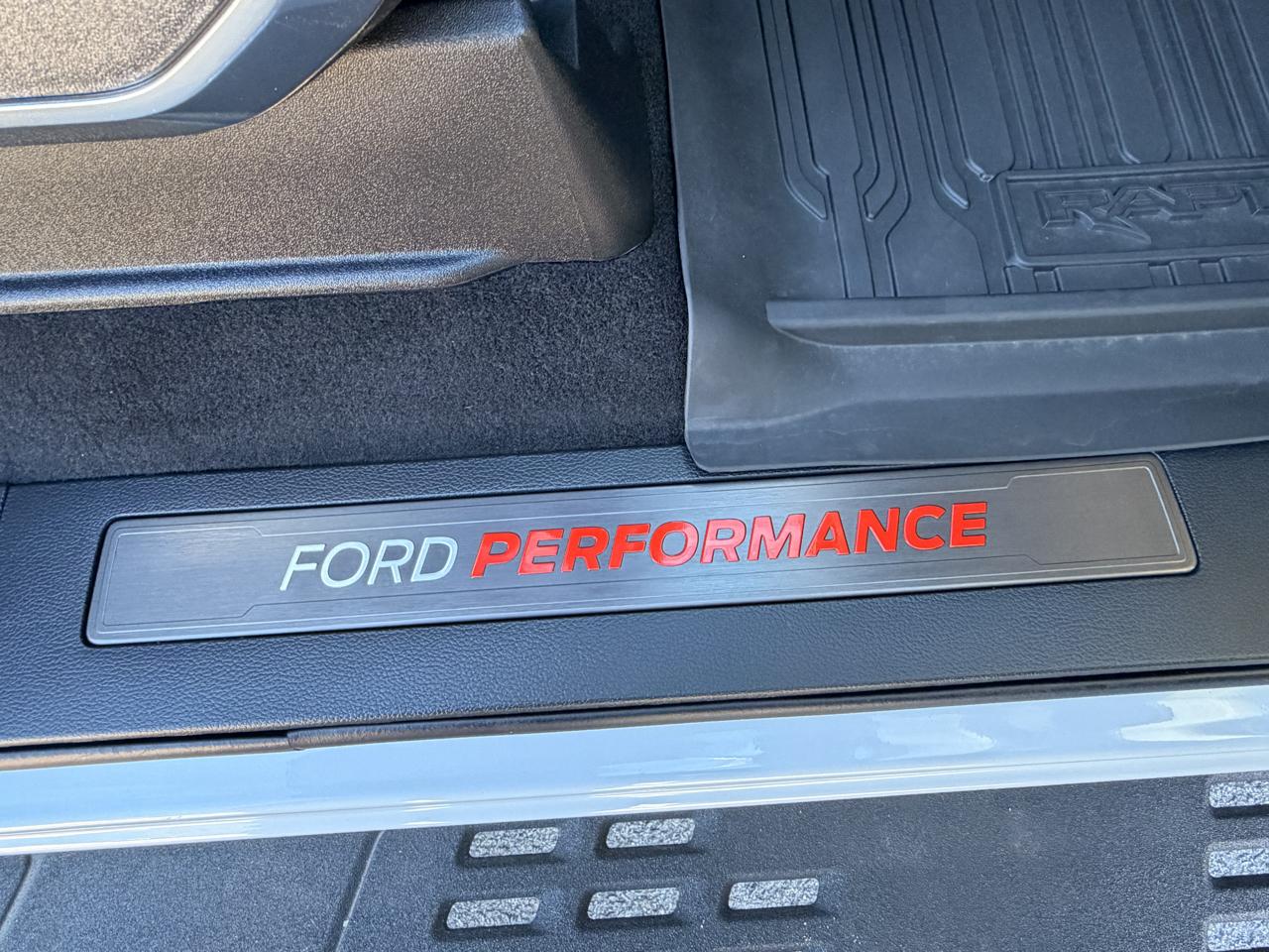 Ford F-150  2025