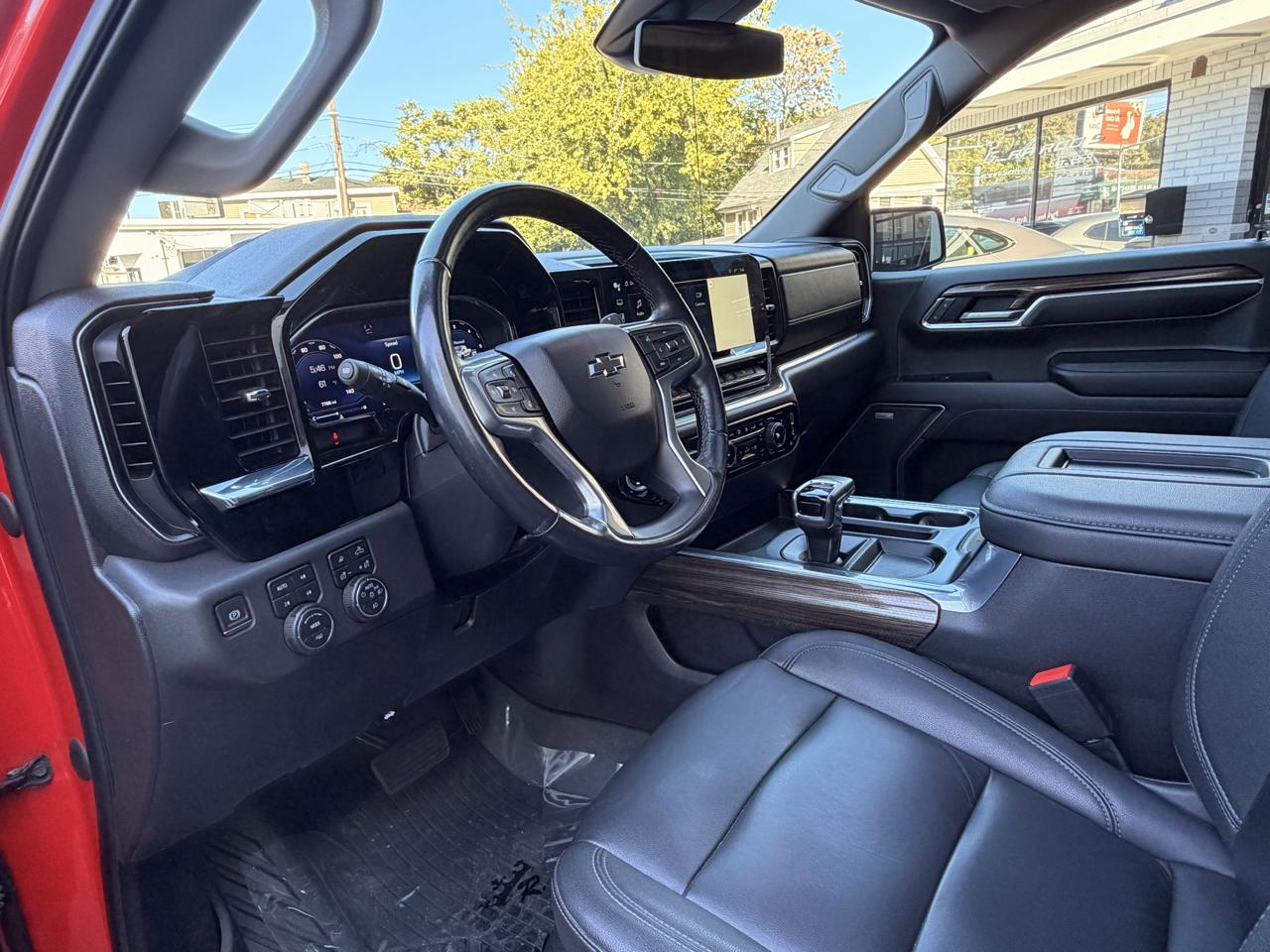 Chevrolet Silverado 1500 4WD Crew Cab 147" LT Trail Boss 2022